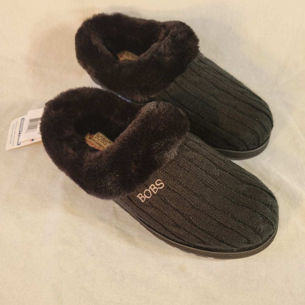 Bobs Skechers Womens Size 8 Shoes Memory Foam Slip ons Quilted Comfy Faux Fur
